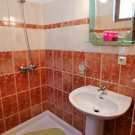 아파트 7 Heaven Sarandë